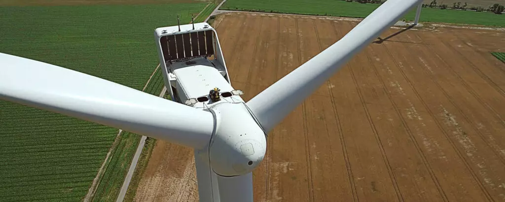 Electricians in wind energy